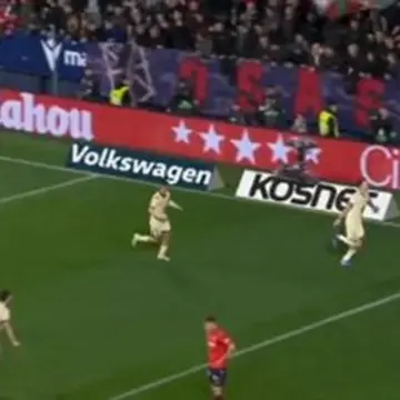 برشلونة.. روبرت ليفاندوفسكي يحرز الهدف الأول لـ برشلونة في مرمى أوساسونا بالدوري الإسباني